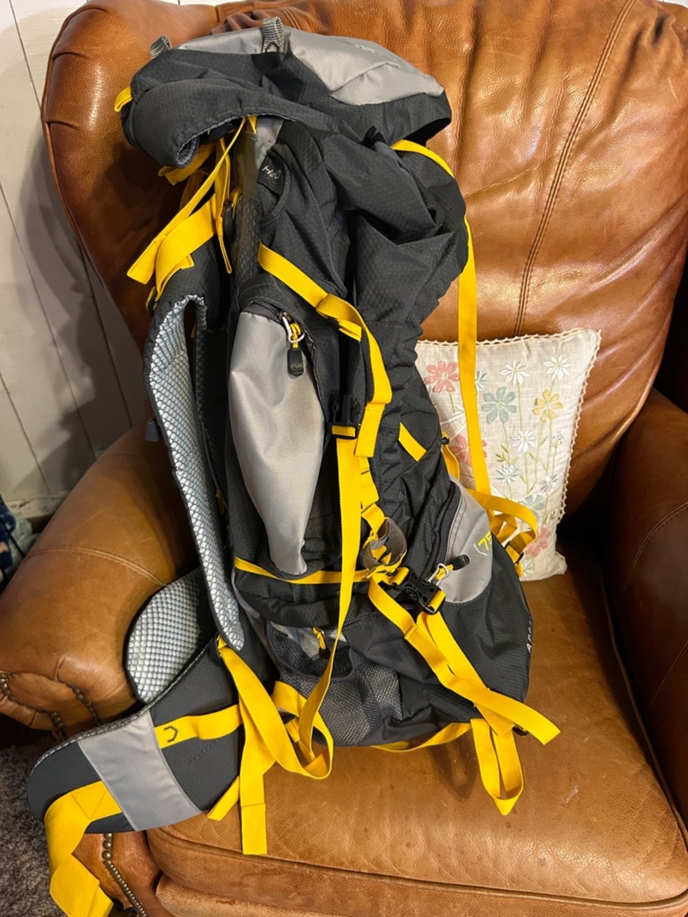 75L Men's Hiking Backpack - Black & Gray with Yellow Accents - Picture 4 of 5